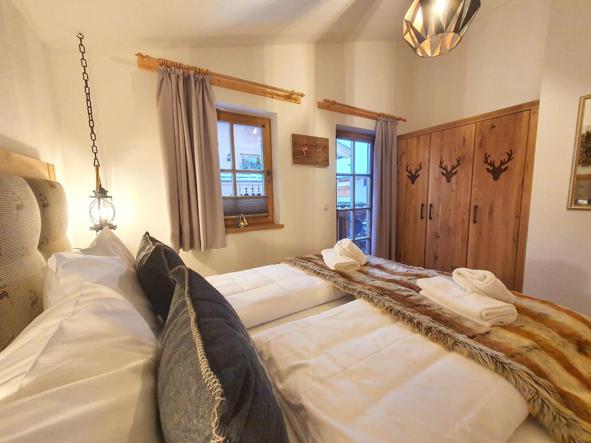 Alpen Chalets Zell Am See Нидернзил Екстериор снимка